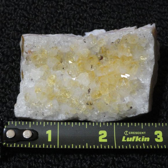 Natural Citrine small cluster, with some quartz inlays, cute 2.5x1.5~Rei… - Picture 1 of 4